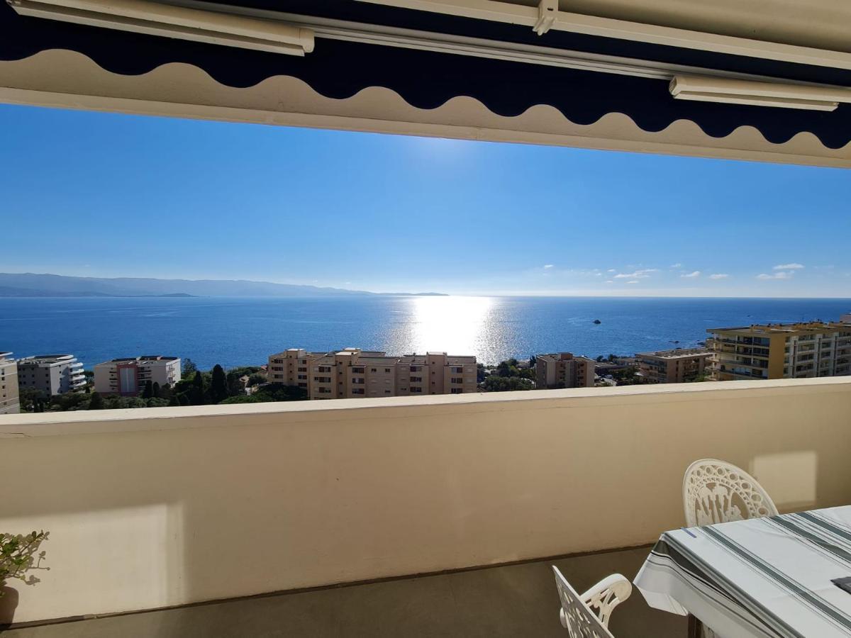 Magnifique Appartement Vue Mer, Spacieux Et Traversant 阿雅克肖 外观 照片