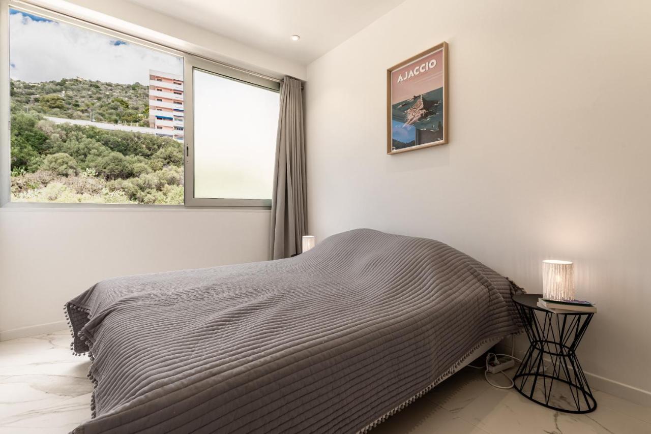 Magnifique Appartement Vue Mer, Spacieux Et Traversant 阿雅克肖 外观 照片