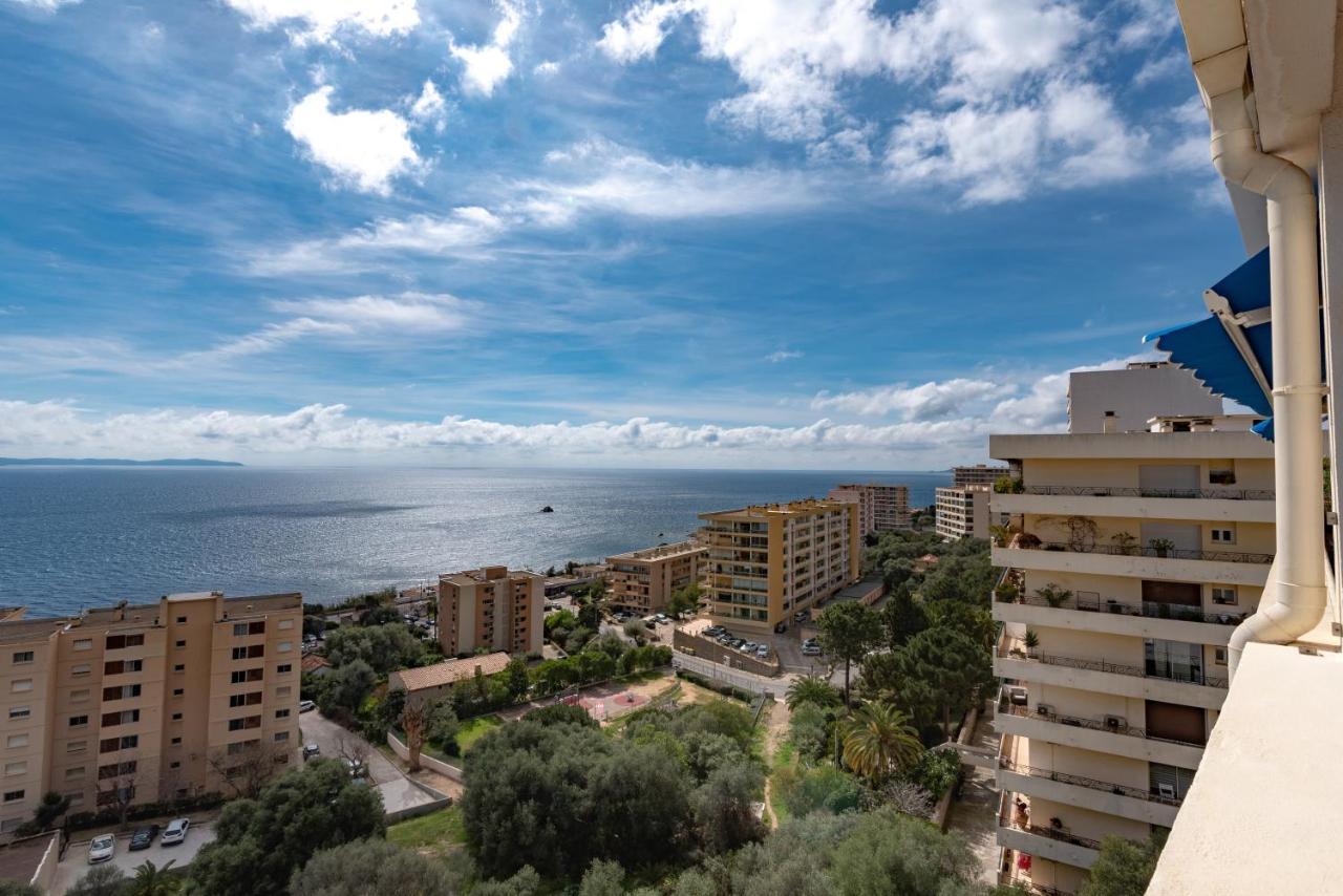 Magnifique Appartement Vue Mer, Spacieux Et Traversant 阿雅克肖 外观 照片